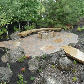 Inlaid paver patio and firepit