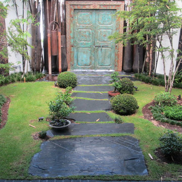 Japanese Garden Front Entrance Stepping Stone Walkway in Manalapan, Florida