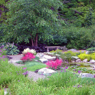 Japanese Garden: second pond during the summer.