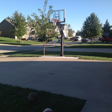 Jill P's Pro Dunk Silver Basketball System on a 48x23 in Tonganoxie, KS