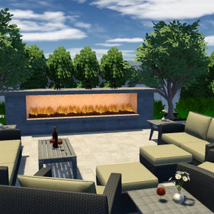 Geräumiger, Halbschattiger Landhausstil Garten neben dem Haus mit Kamin und Betonplatten in Los Angeles