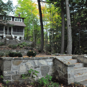 Lake George , NY Hillside Cottage