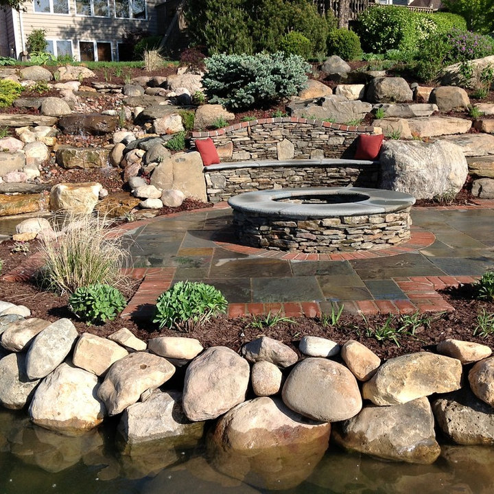 Lakeside Fire Pit | Houzz