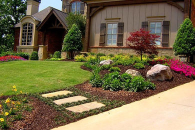 Photo of a transitional landscaping in Atlanta.