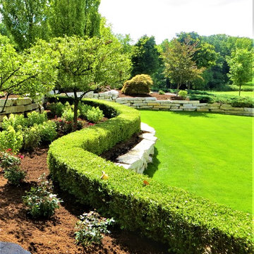 Landscape Maintenance & Mulch