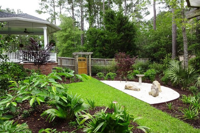 Design ideas for an asian landscaping in Charleston.