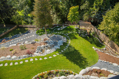 Photo of a traditional landscaping in Vancouver.