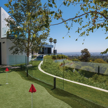 Laurel Way Beverly Hills luxury home golf course putting green