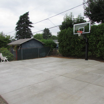 Lee B's Pro Dunk Platinum Basketball System on a 35x30 in Portland, OR