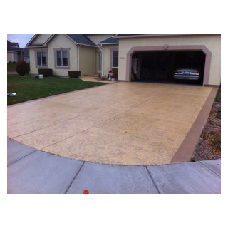 Leggari concrete overlay over exposed aggregate driveway - Traditional ...