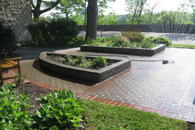Lincoln Welland Memorial Gardens