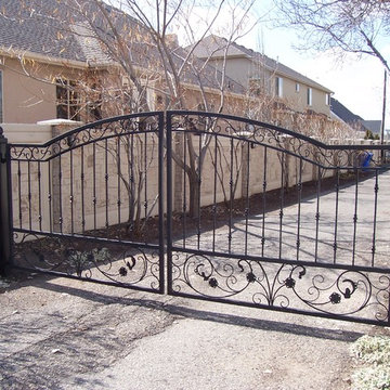 Marisol Driveway Gate
