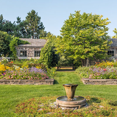 This is an example of a traditional water fountain landscape in Minneapolis.