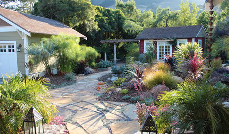 Pave the Way to Landscape Style With Flagstone