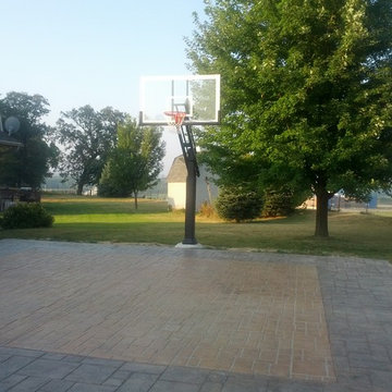 Michael W's Pro Dunk Platinum Basketball System on a 30x30 in Tiffin, IA