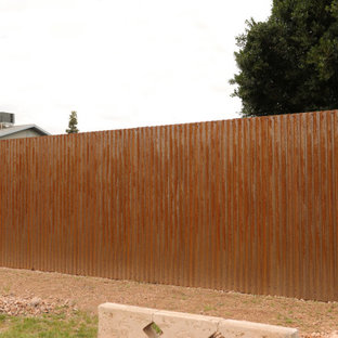 Inspiration for a modern backyard gate in Phoenix.