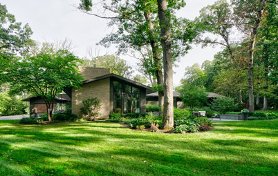 Yard of the Week: Landscape Connects a Home to Its Wooded Site