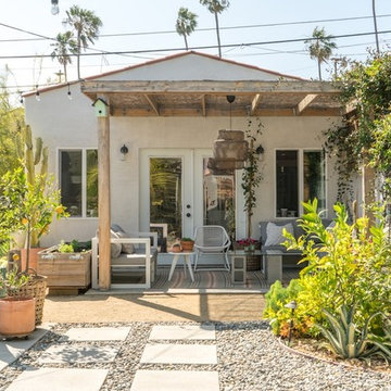 Mid-City Yard Made for Living