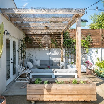 Mid-City Yard Made for Living
