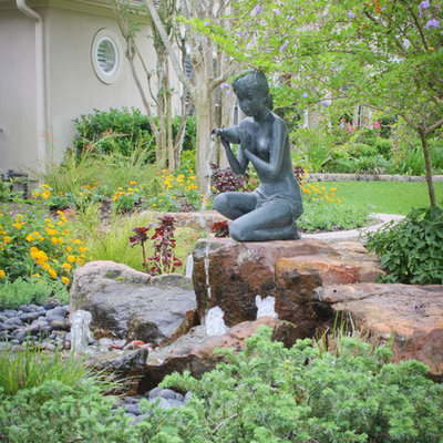 This is an example of a traditional water fountain landscape in Houston.