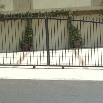 Modern Exterior Safety Fence