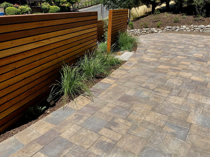 Front Yard - Concrete Pavers