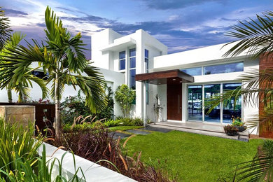 Modern Home with Beach style/coastal landscape design