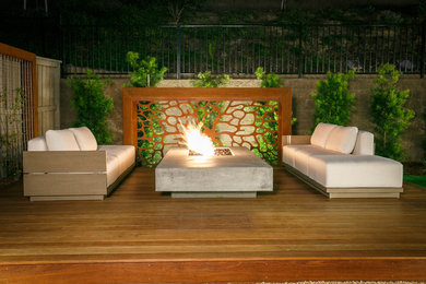 Design ideas for a modern landscaping in San Diego.