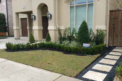 Inspiration for a contemporary landscaping in Houston.