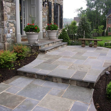 Mortared Patterned Stone Entryway with Curves