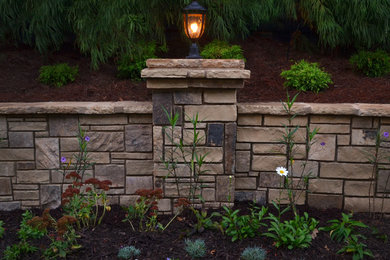 Photo of a transitional landscaping in Atlanta.