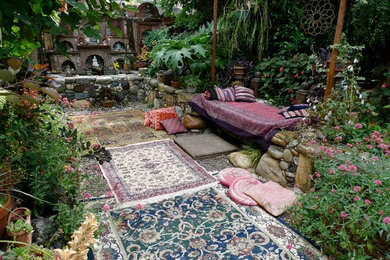 Inspiration for a world-inspired garden in Portland.