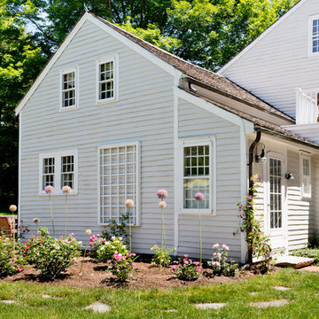 My Houzz: Classic Garden Style for a 1745 Connecticut Farmhouse