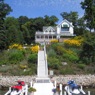 Lakefront Landscape | Houzz