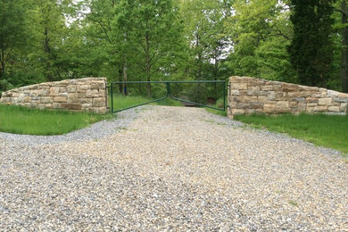 New Ken rustic wall installed by eichenlaub(designed by Landscape Architectural