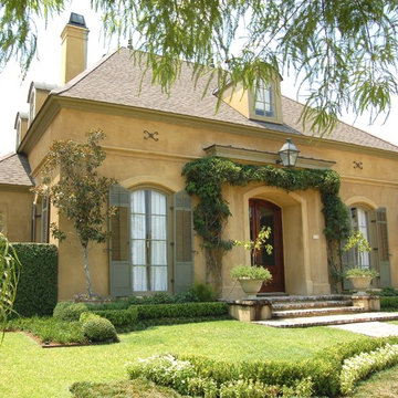 Old Metairie Country French