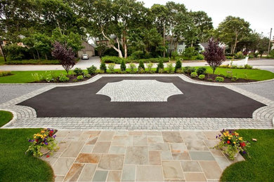 Contemporary garden in New York.