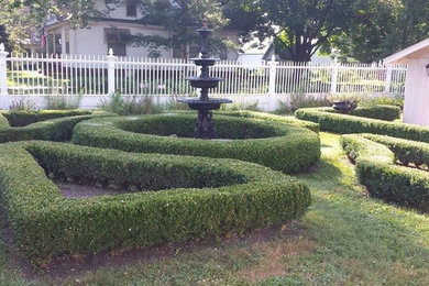 This is an example of a traditional backyard landscaping in Chicago.