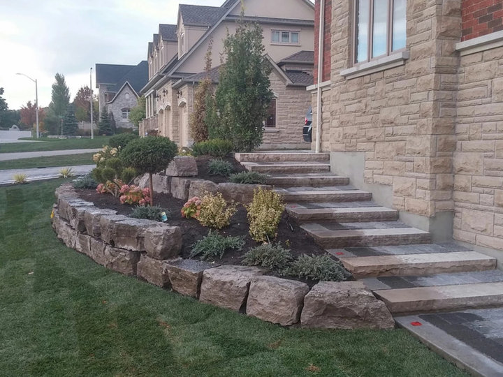 Natural Stone Pavers Landscape