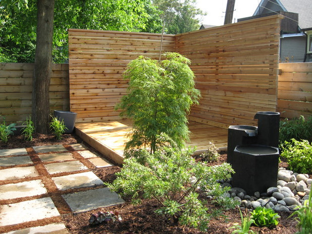 Modern Garden by Genus Loci Ecological Landscapes Inc.