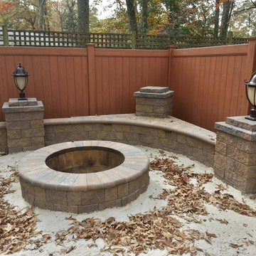 Outdoor Firepits & Fireplaces