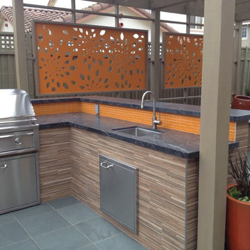 Outdoor kitchen and Bar