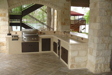 Outdoor Kitchen