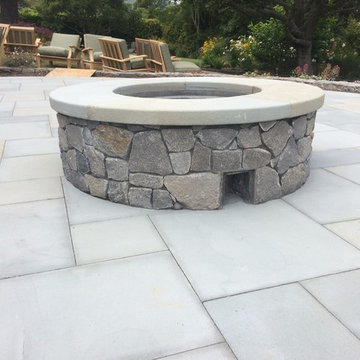 Outdoor patio/firepit