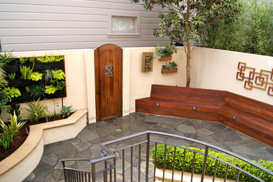 Inspiration for a backyard landscaping in San Francisco.