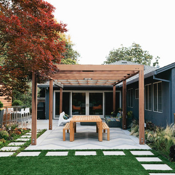 Palo Alto Contemporary Retreat
