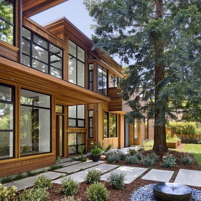 Inspiration for a contemporary vegetable garden landscape in San Francisco.