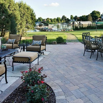 Party Patio on the Lake | Patios