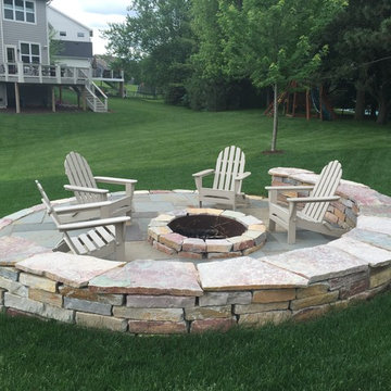 Patio / Sitting Wall / Fire Pit
