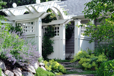アトランタにあるトラディショナルスタイルのおしゃれな庭の写真